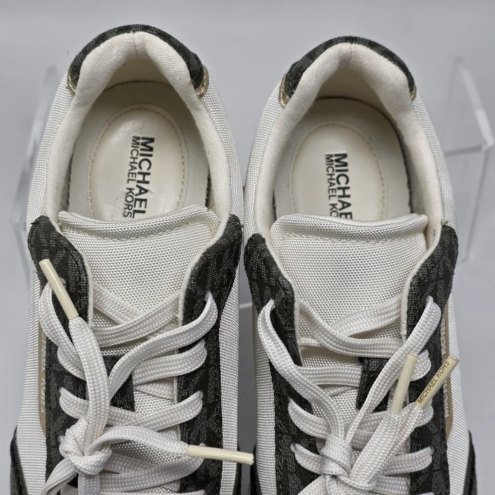 Michael Kors Women's Trainer Lace Up Sneakers Green White Size 9M New - Picture 9 of 11